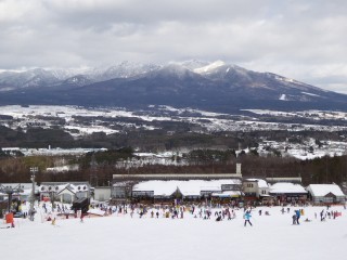 富士見パノラマスキー場　１月２日午後の状況